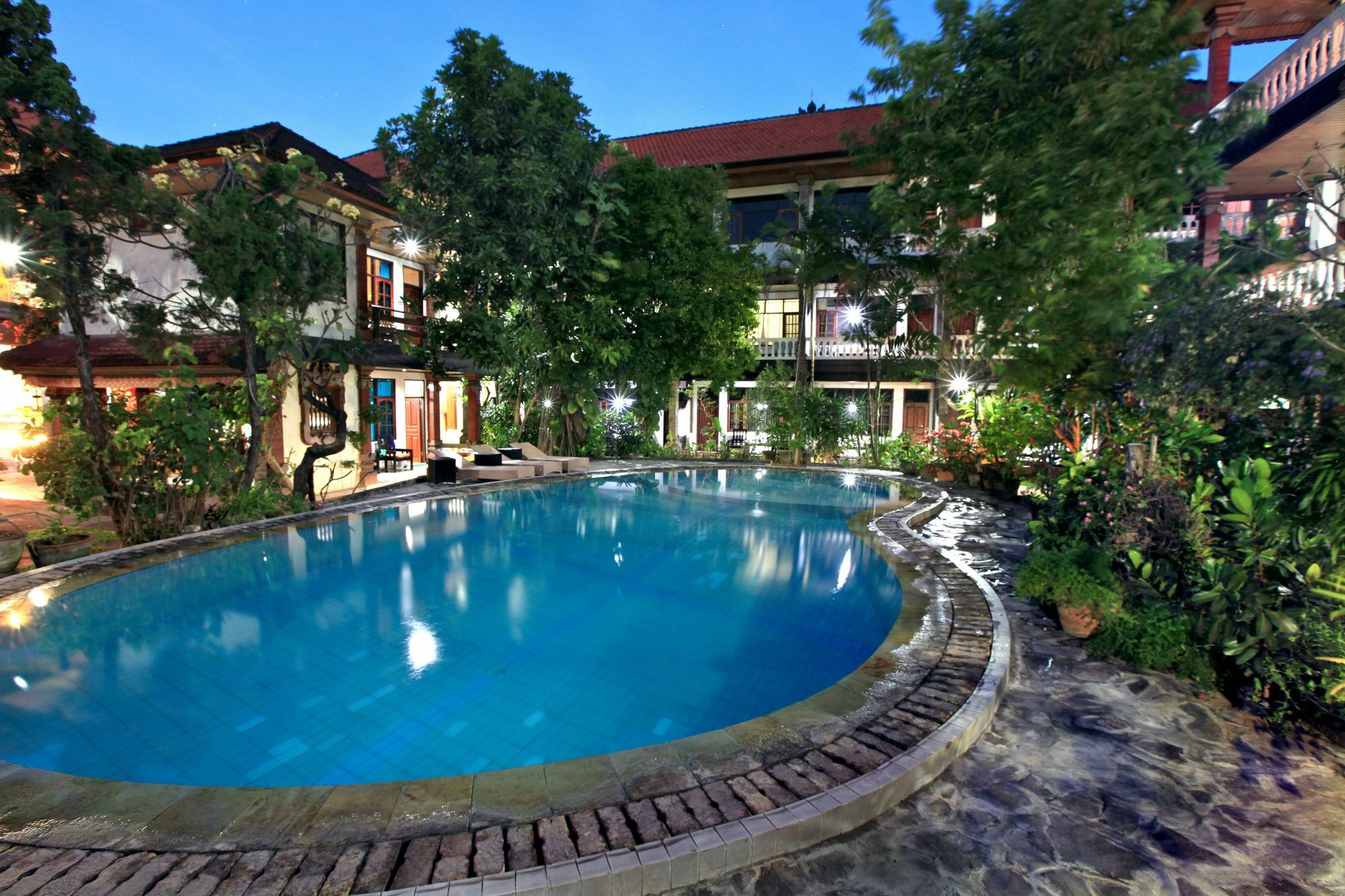 Kuta Dormitory At Simpang Inn エクステリア 写真