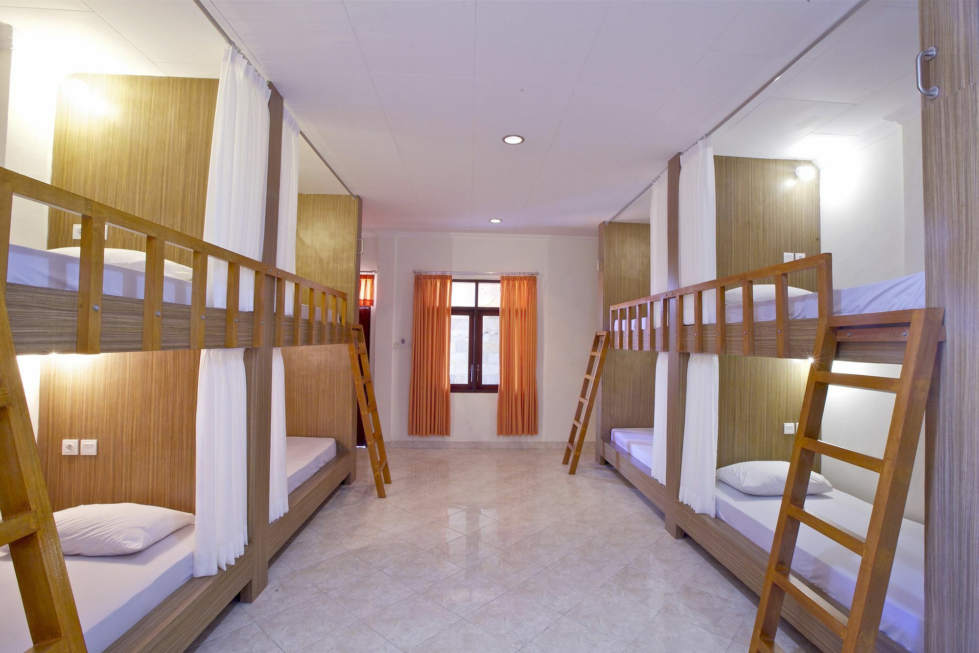 Kuta Dormitory At Simpang Inn エクステリア 写真