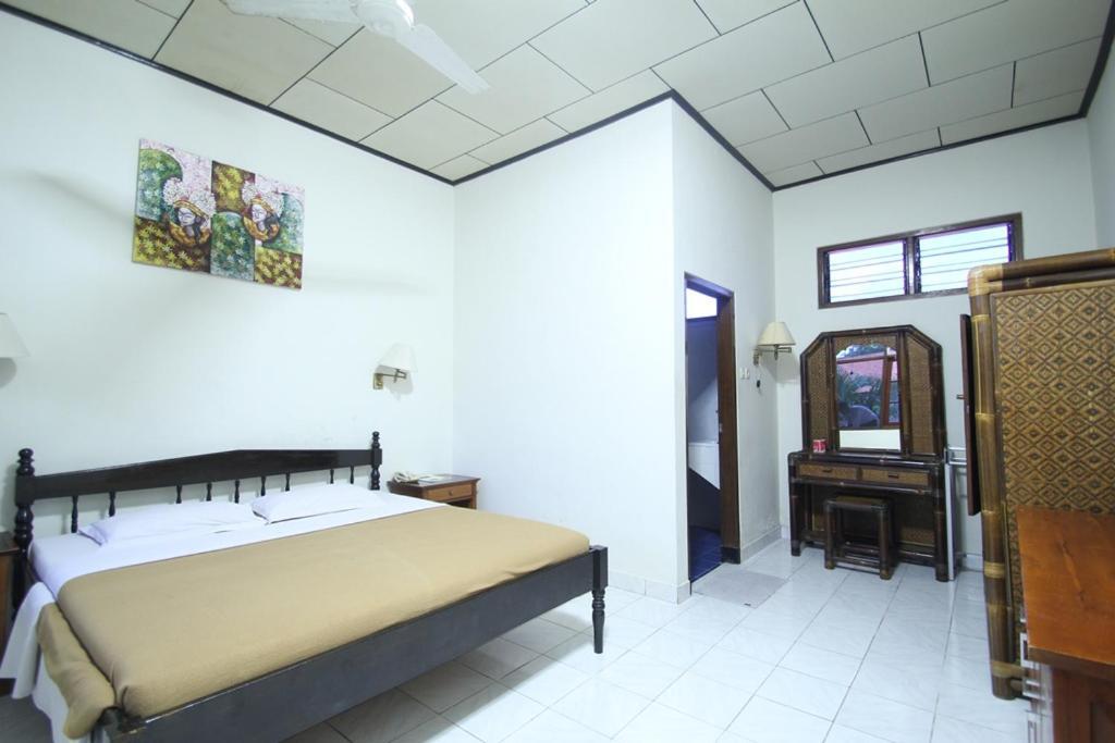 Kuta Dormitory At Simpang Inn エクステリア 写真