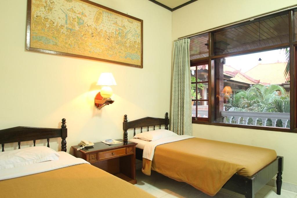 Kuta Dormitory At Simpang Inn エクステリア 写真